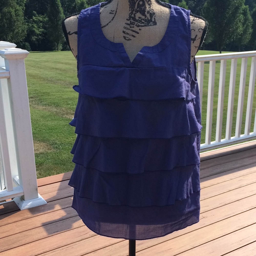 LOFT S Ladies Top. Blue. Sleeveless